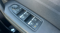 Renault Symbioz 1.6 E-Tech FHEV 145 Iconic Esprit Alpine 5dr Auto Hybrid Estate